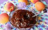 Apricot jam for the winter - summer sun in a jar!