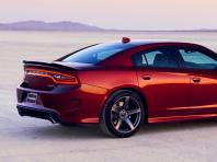 Aktualizovaný Dodge Charger sedan: továrenské vyhorenie Vonkajšie rozmery auta sú