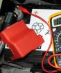 Quanto tempo occorre per caricare la batteria di un'auto con un caricabatterie?